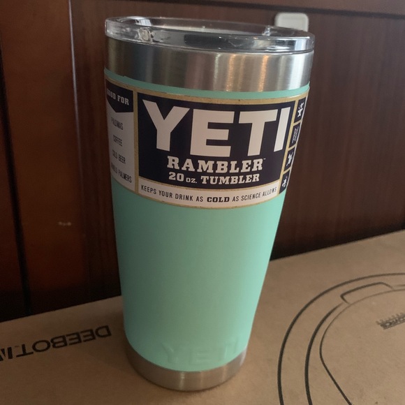 Yeti Accessories - Aqua Teal Seafoam Yeti Rambler 20oz with LID New! Yeti Accessories - Aqua Teal Seafoam Yeti Rambler 20oz with LID New!